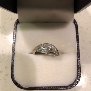 Aquamarine and diamond ring